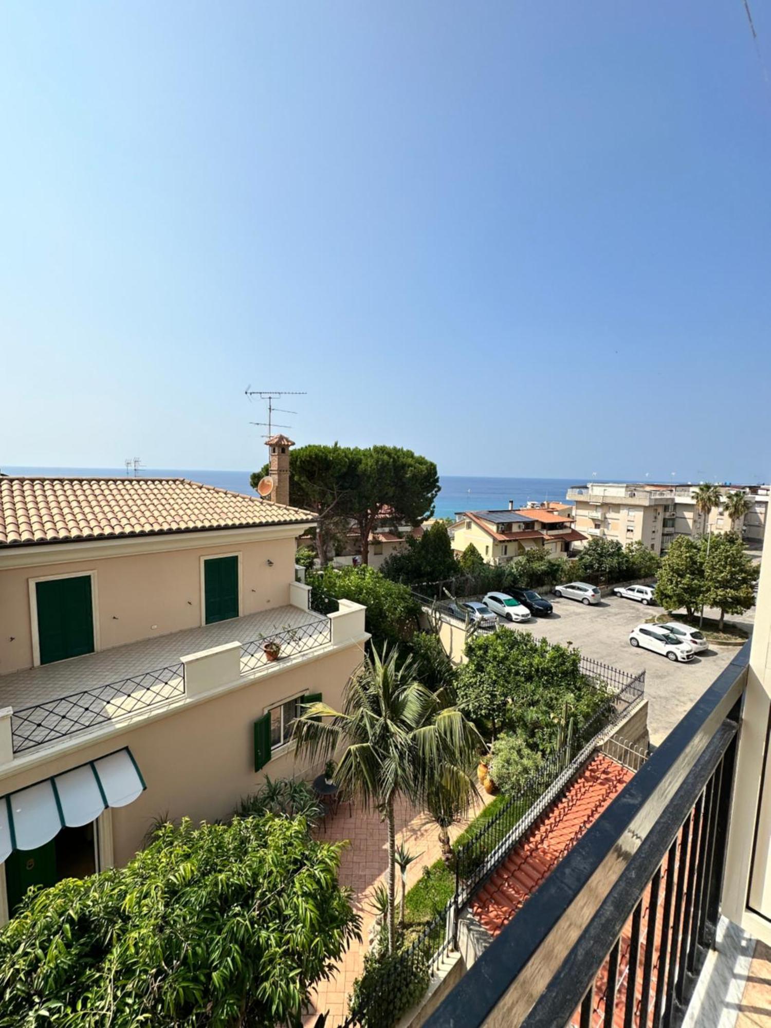 Ametista Rooms Tropea Esterno foto